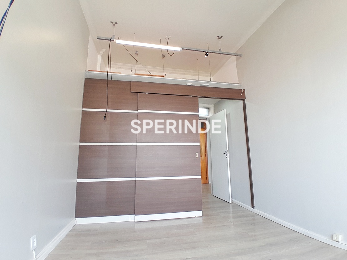 Sala para alugar com 35m² no bairro Centro em Porto Alegre