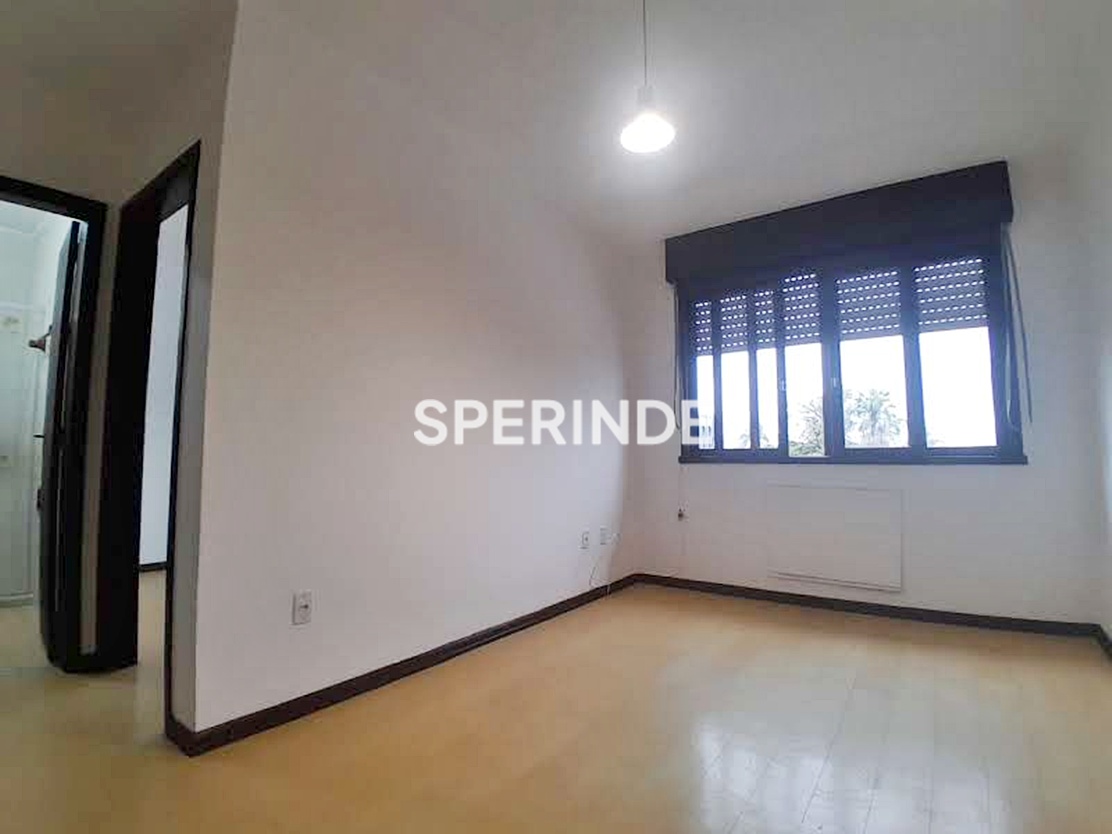 Apartamento para alugar com 34m², 1 quarto, 1 vaga no bairro São João em Porto Alegre