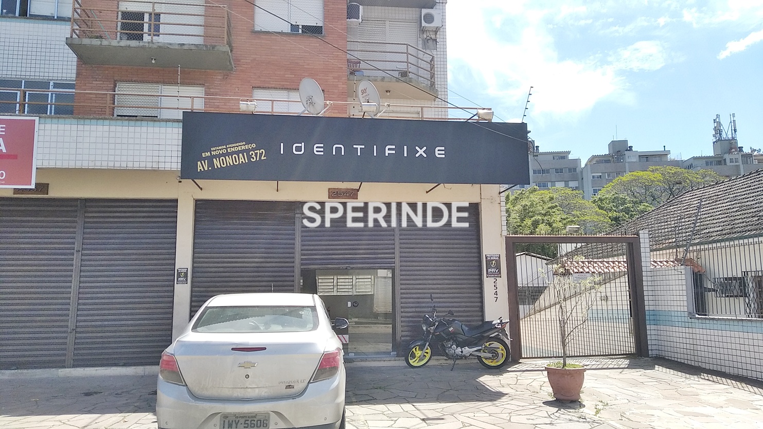 Loja para alugar com 108m², 2 vagas no bairro Teresópolis em Porto Alegre