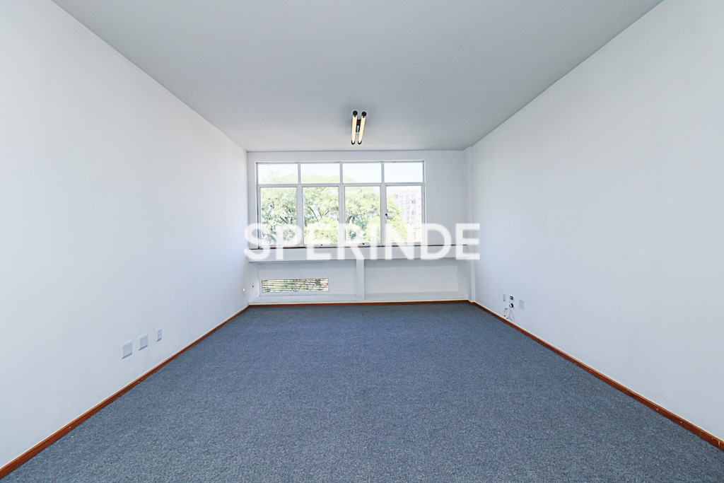 Sala para alugar com 36m² no bairro São Geraldo em Porto Alegre