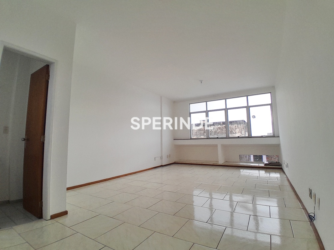 Sala para alugar com 34m² no bairro São Geraldo em Porto Alegre