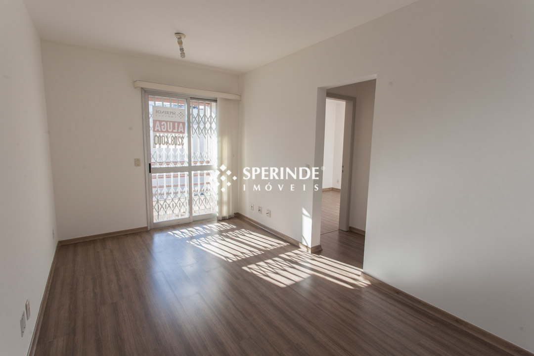 Apartamento para alugar com 44m², 1 quarto, 1 vaga no bairro Cidade Baixa em Porto Alegre