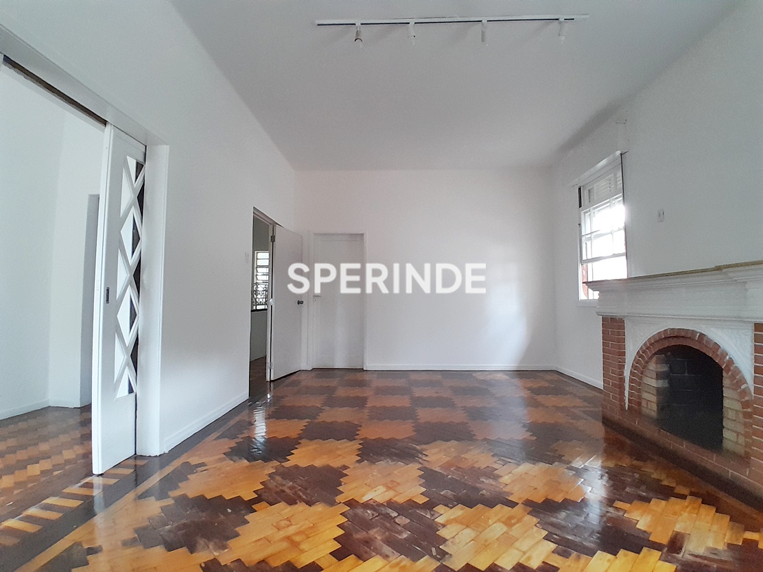 Casa para alugar com 310m², 2 quartos no bairro São João em Porto Alegre