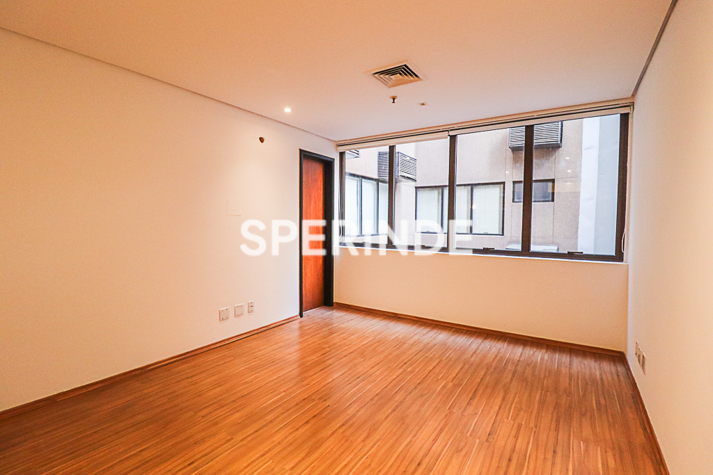 Sala para alugar com 22m², 1 vaga no bairro Moinhos de Vento em Porto Alegre