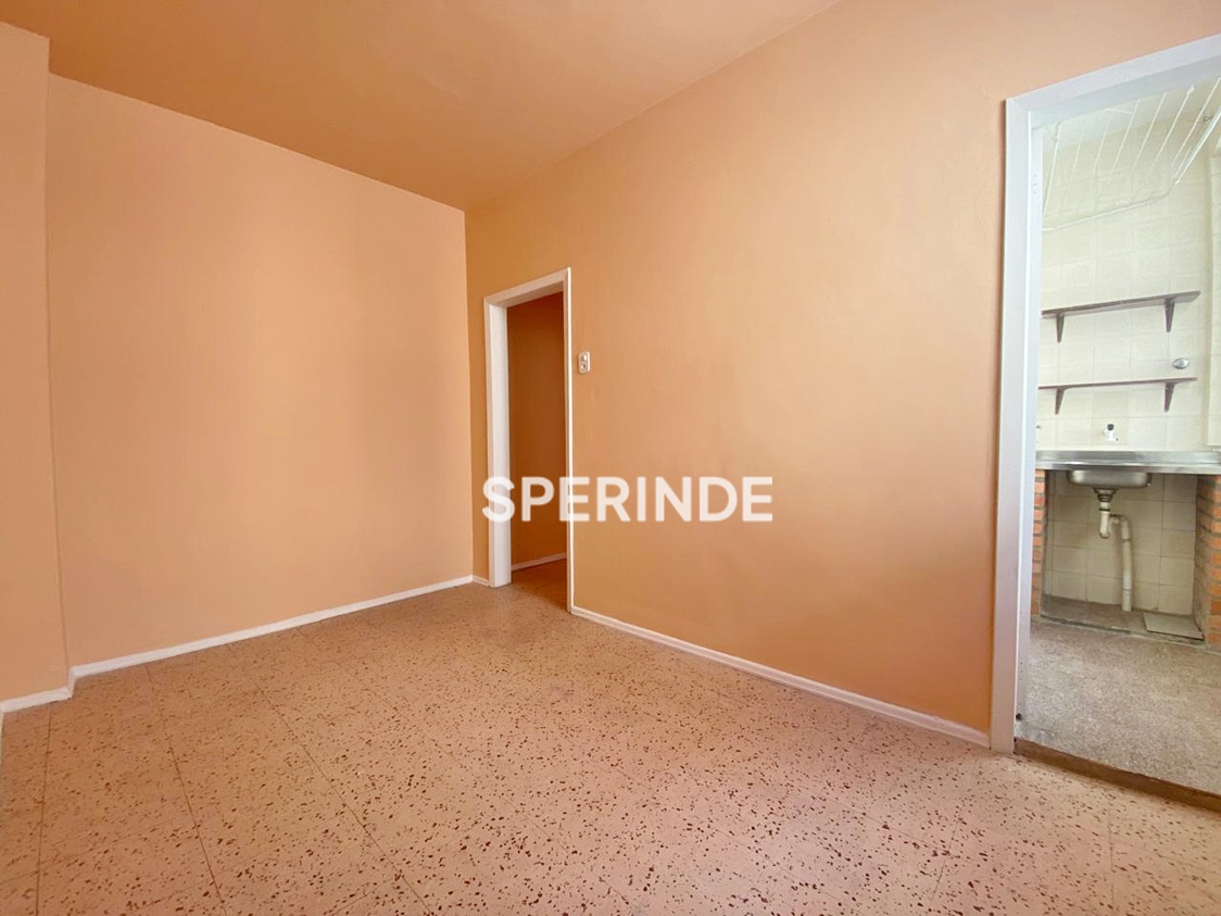 Apartamento para alugar com 40m², 1 quarto no bairro Cidade Baixa em Porto Alegre