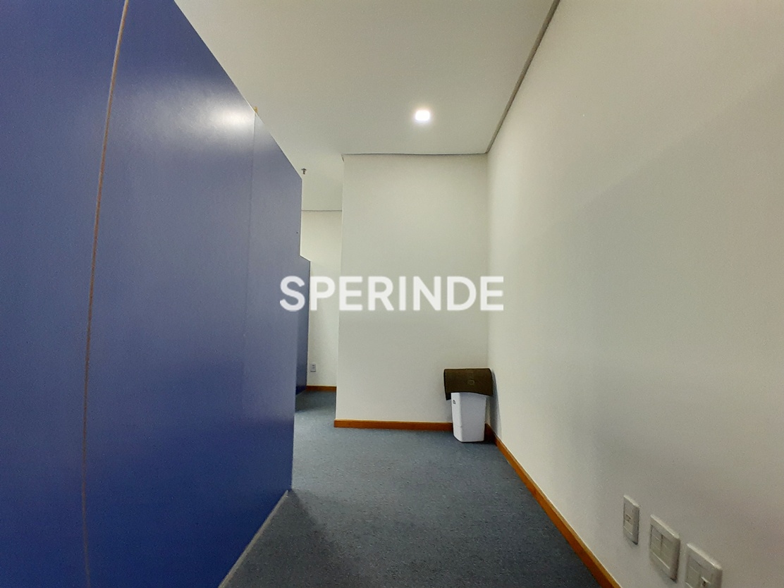 Sala para alugar com 43m² no bairro Auxiliadora em Porto Alegre