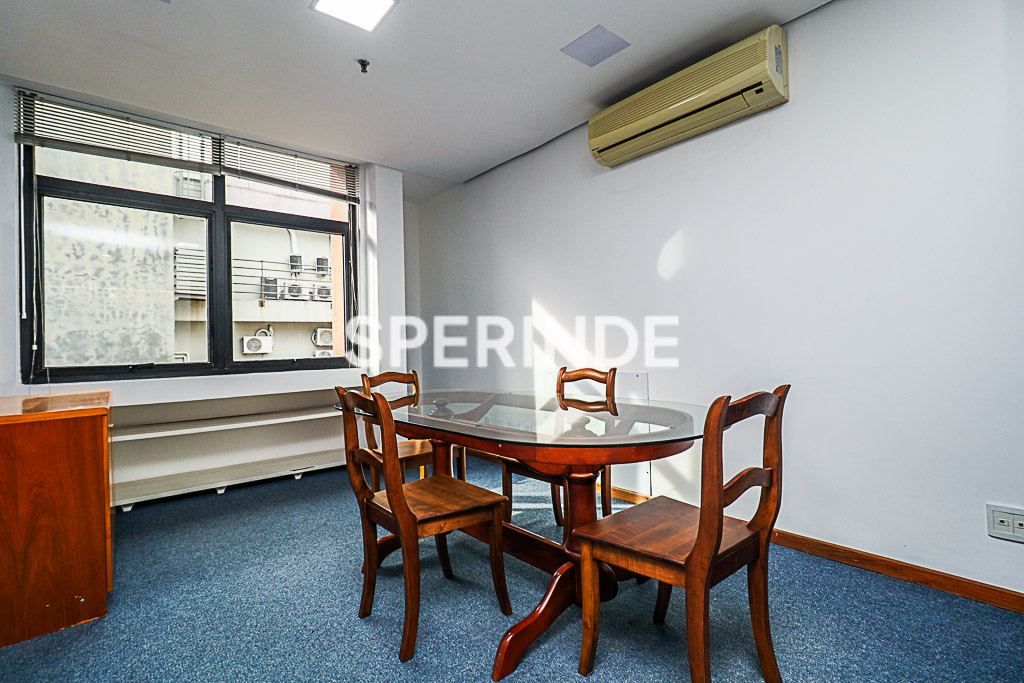 Sala para alugar com 43m² no bairro Auxiliadora em Porto Alegre