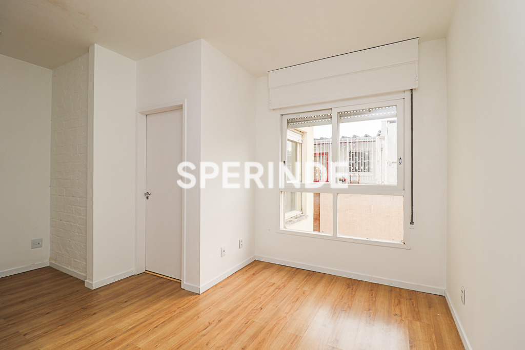 Apartamento para alugar com 100m², 1 quarto, 1 vaga no bairro Bom Fim em Porto Alegre
