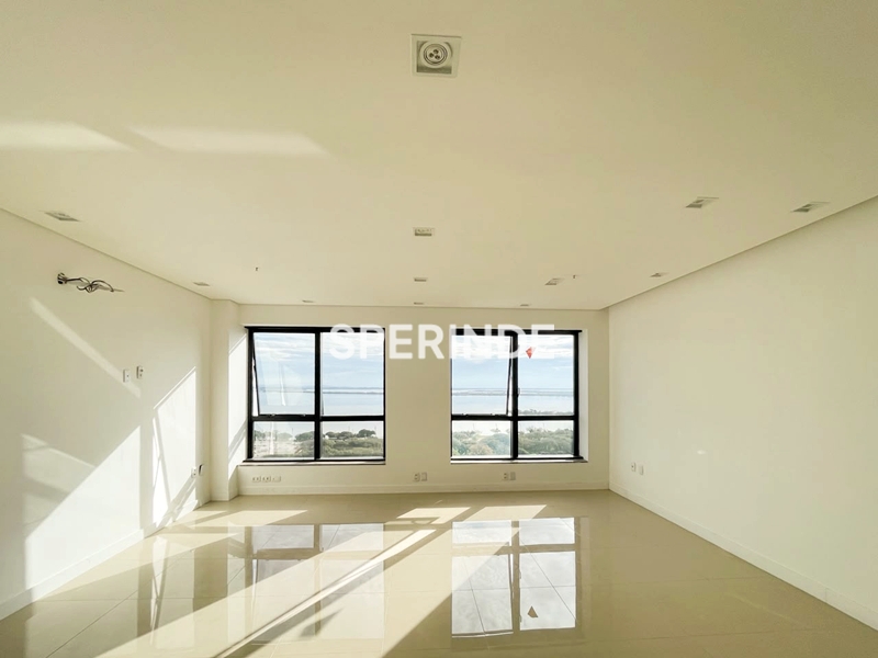 Sala para alugar com 48m², 1 vaga no bairro Praia de Belas em Porto Alegre