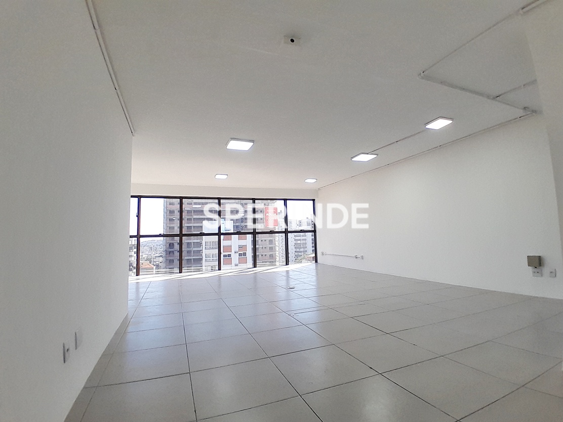 Sala para alugar com 70m² no bairro Três Figueiras em Porto Alegre