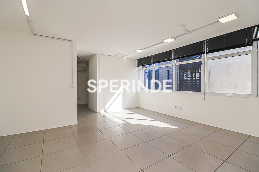 Sala para alugar com 50m² no bairro Três Figueiras em Porto Alegre
