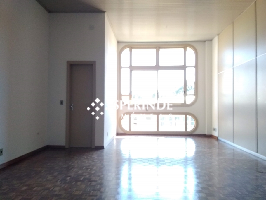 Sala para alugar com 91m², 1 vaga no bairro Exposição em Caxias do Sul