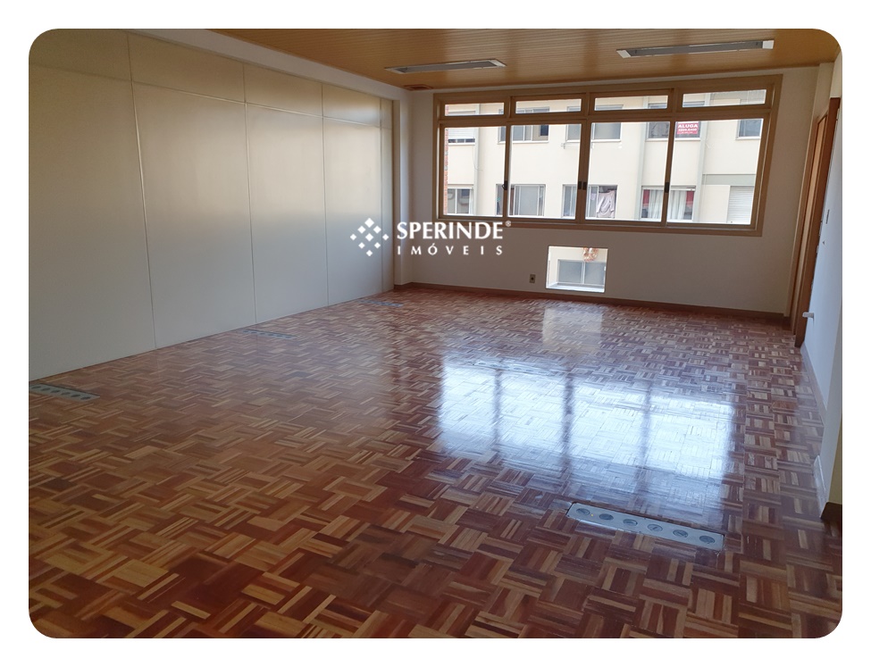 Sala para alugar com 45m², 1 vaga no bairro Exposição em Caxias do Sul