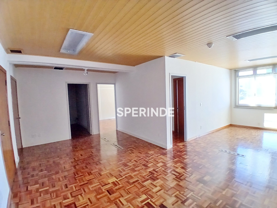 Sala para alugar com 82m², 1 vaga no bairro Exposição em Caxias do Sul