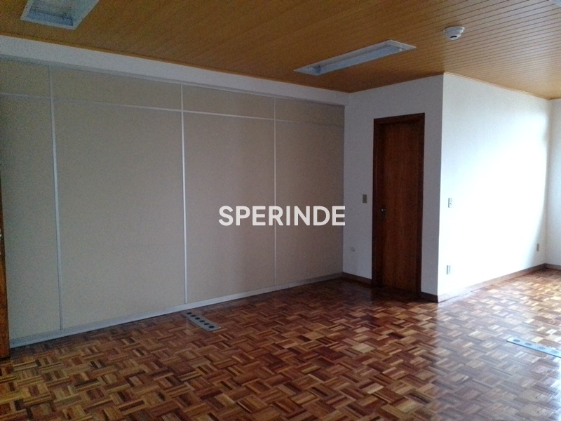Sala para alugar com 41m², 1 vaga no bairro Exposição em Caxias do Sul