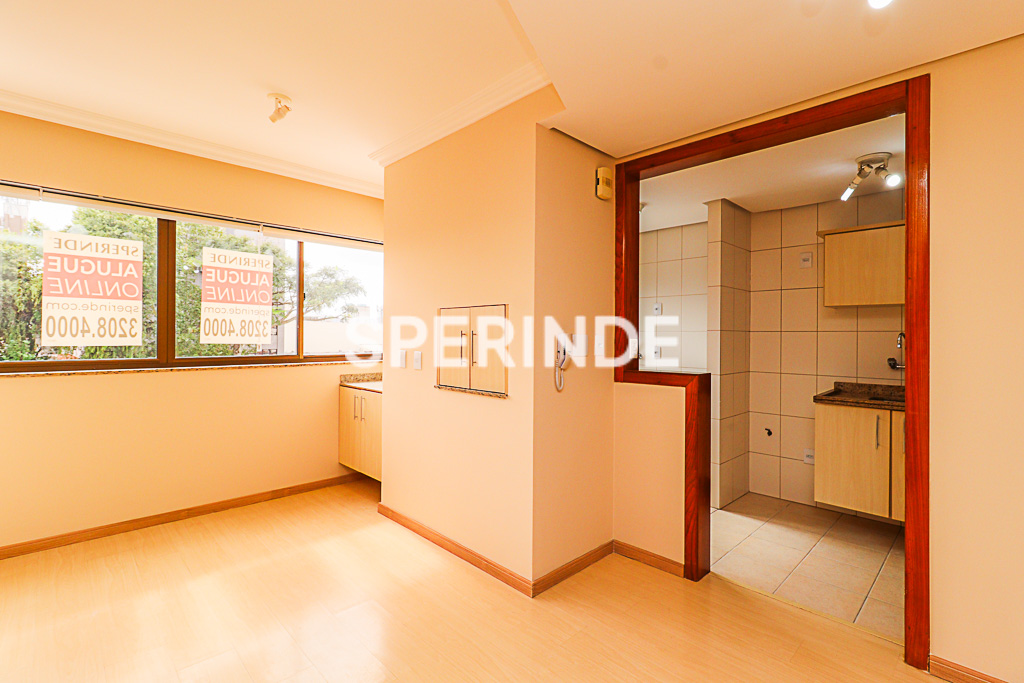 Apartamento para alugar com 38m², 1 quarto, 1 vaga no bairro Santana em Porto Alegre