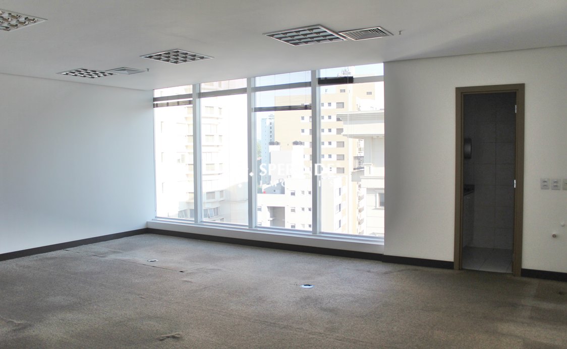 Sala para alugar com 49m², 1 vaga no bairro Três Figueiras em Porto Alegre