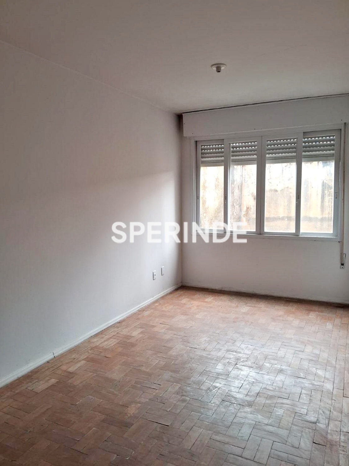 Apartamento para alugar com 54m², 1 quarto no bairro Centro em Porto Alegre