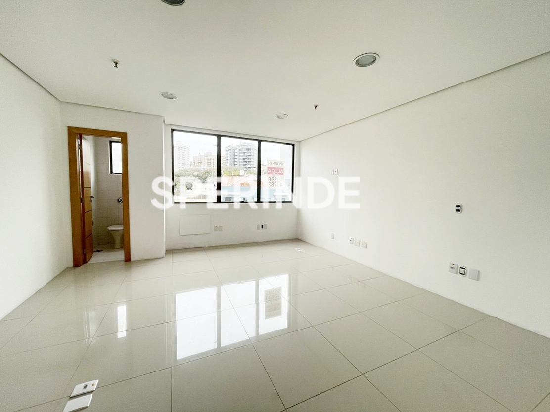 Sala para alugar com 46m², 1 vaga no bairro Floresta em Porto Alegre