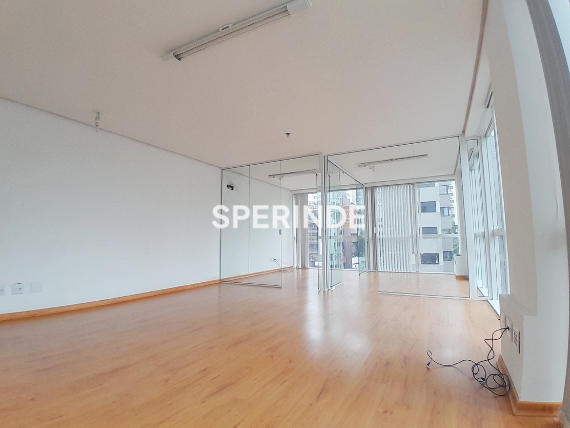 Sala para alugar com 56m², 2 vagas no bairro Rio Branco em Porto Alegre