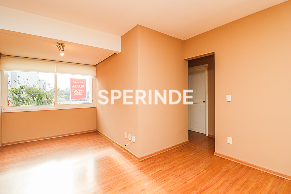 Apartamento para alugar com 72m², 3 quartos, 1 vaga no bairro Chácara das Pedras em Porto Alegre