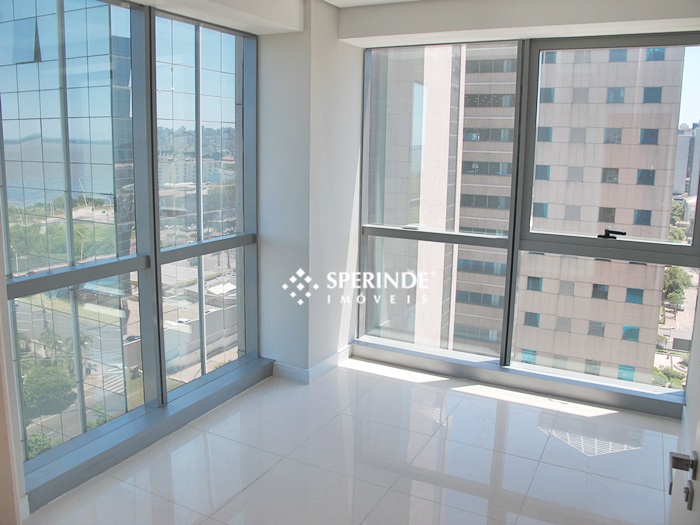 Sala para alugar com 44m², 1 vaga no bairro Praia de Belas em Porto Alegre