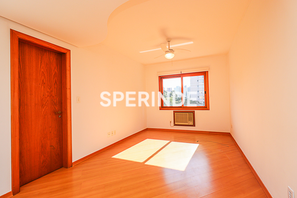 Apartamento para alugar com 74m², 2 quartos, 2 vagas no bairro Petrópolis em Porto Alegre