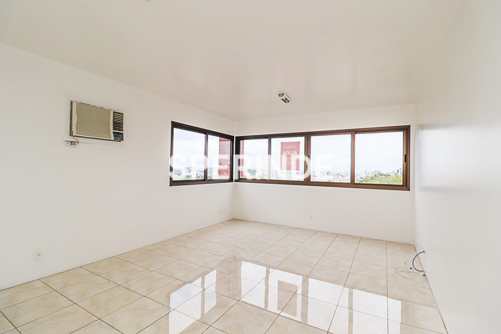 Apartamento para alugar com 87m², 3 quartos, 2 vagas no bairro Petrópolis em Porto Alegre