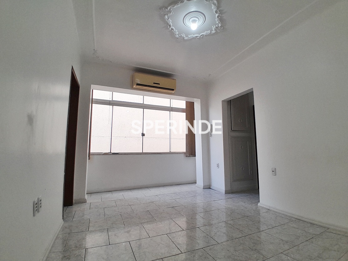 Apartamento para alugar com 59m², 3 quartos no bairro Centro em Porto Alegre