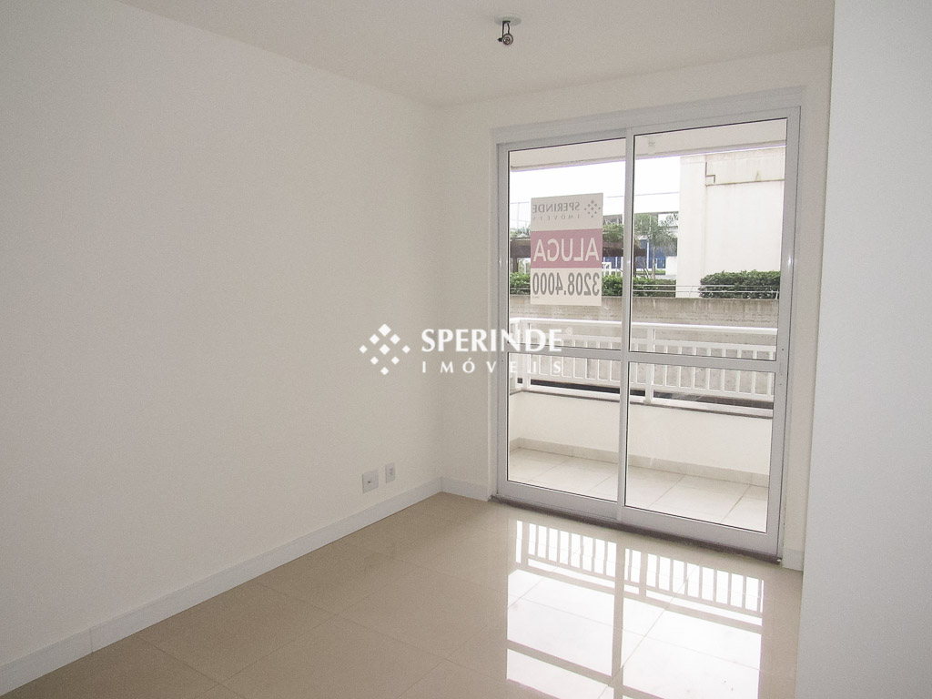 Apartamento para alugar com 50m², 2 quartos, 1 vaga no bairro Humaitá em Porto Alegre