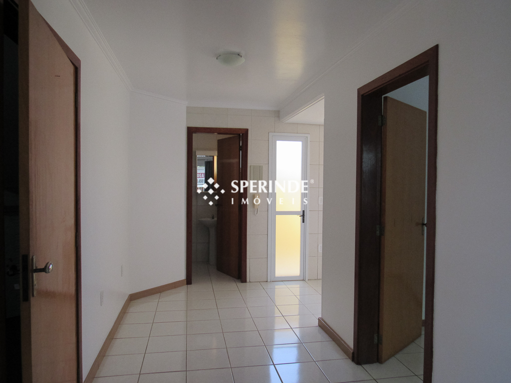 Apartamento para alugar com 45m², 1 quarto, 1 vaga no bairro Centro em Caxias do Sul