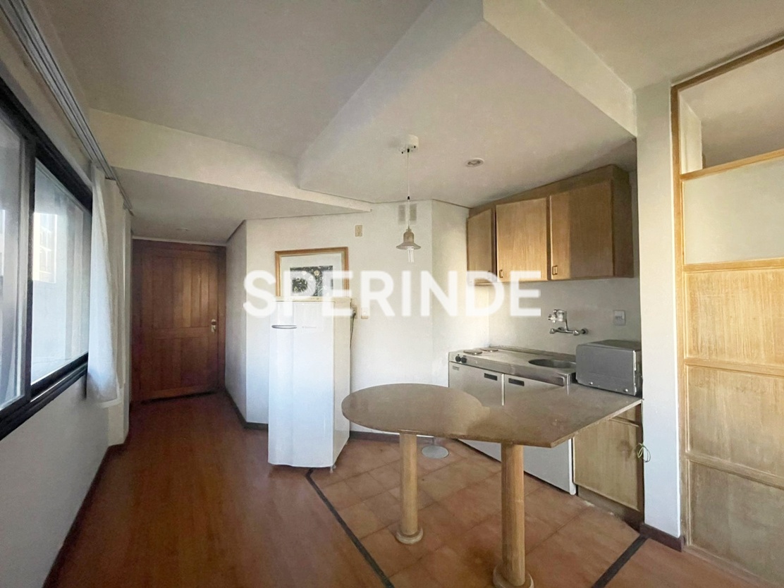 Apartamento para alugar com 40m², 1 quarto, 1 vaga no bairro Moinhos de Vento em Porto Alegre