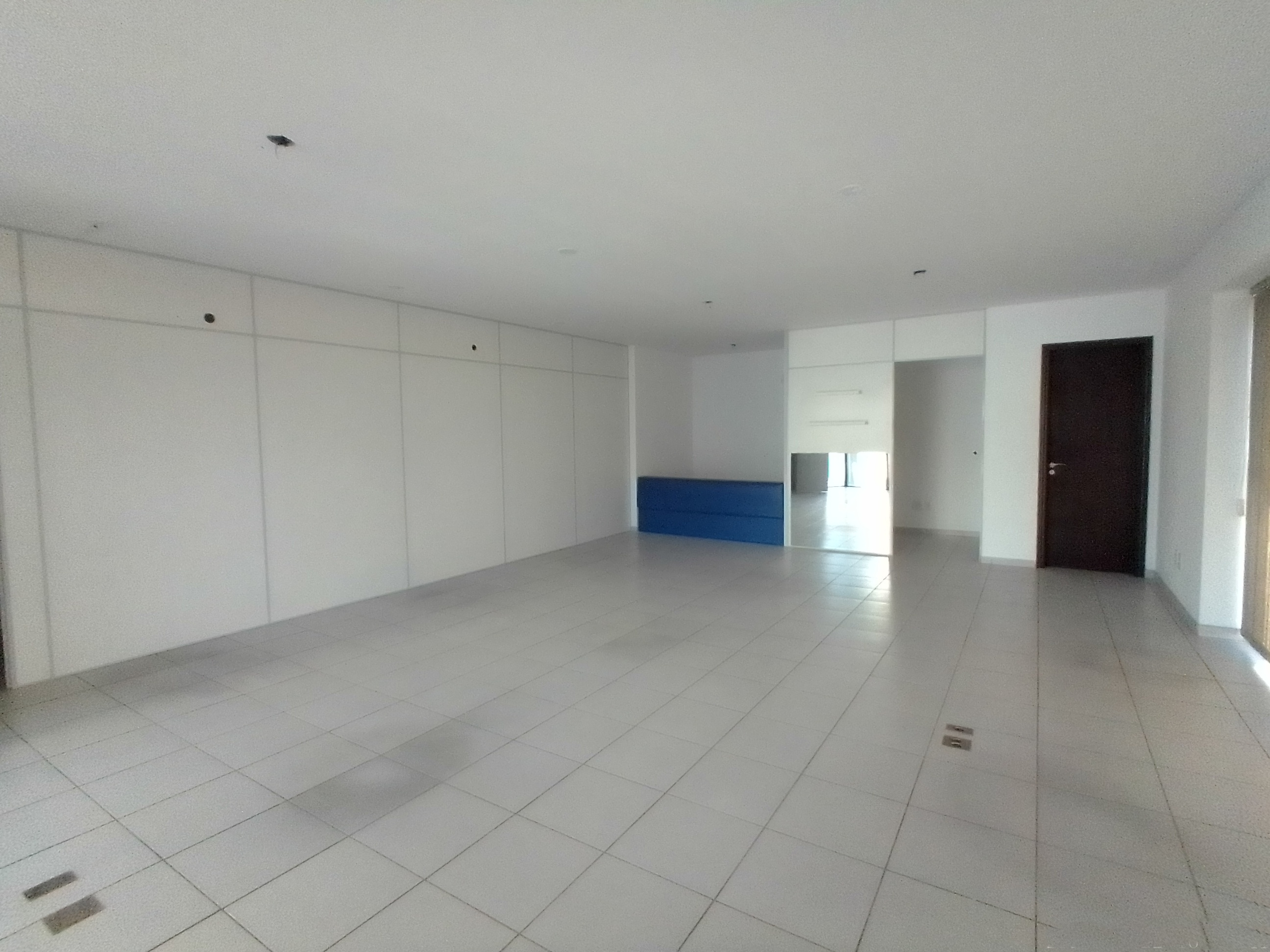 Sala para alugar com 70m², 1 vaga no bairro São Pelegrino em Caxias do Sul
