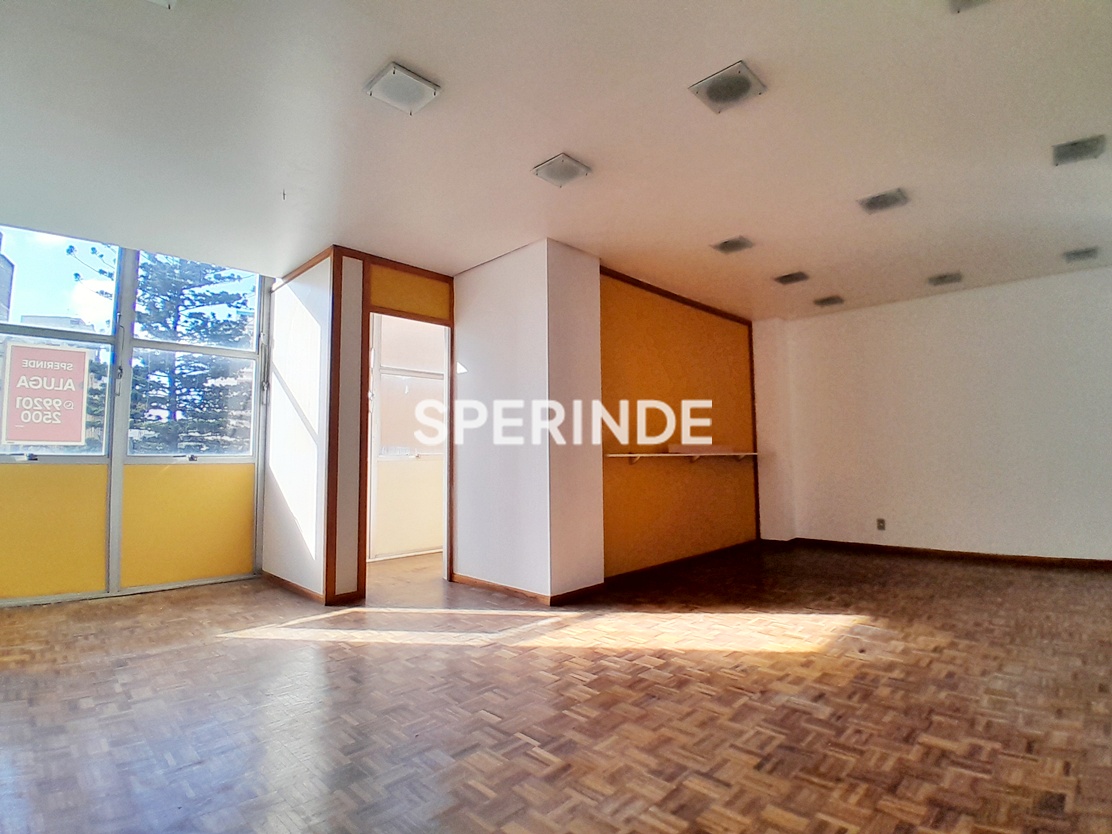 Sala para alugar com 60m² no bairro Centro em Porto Alegre