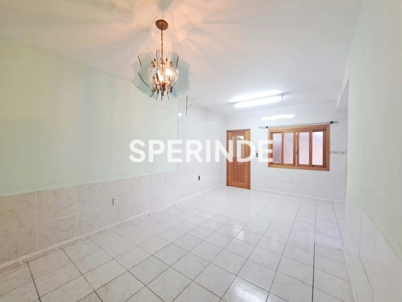 Casa para alugar com 88m², 2 quartos no bairro Cristo Redentor em Porto Alegre