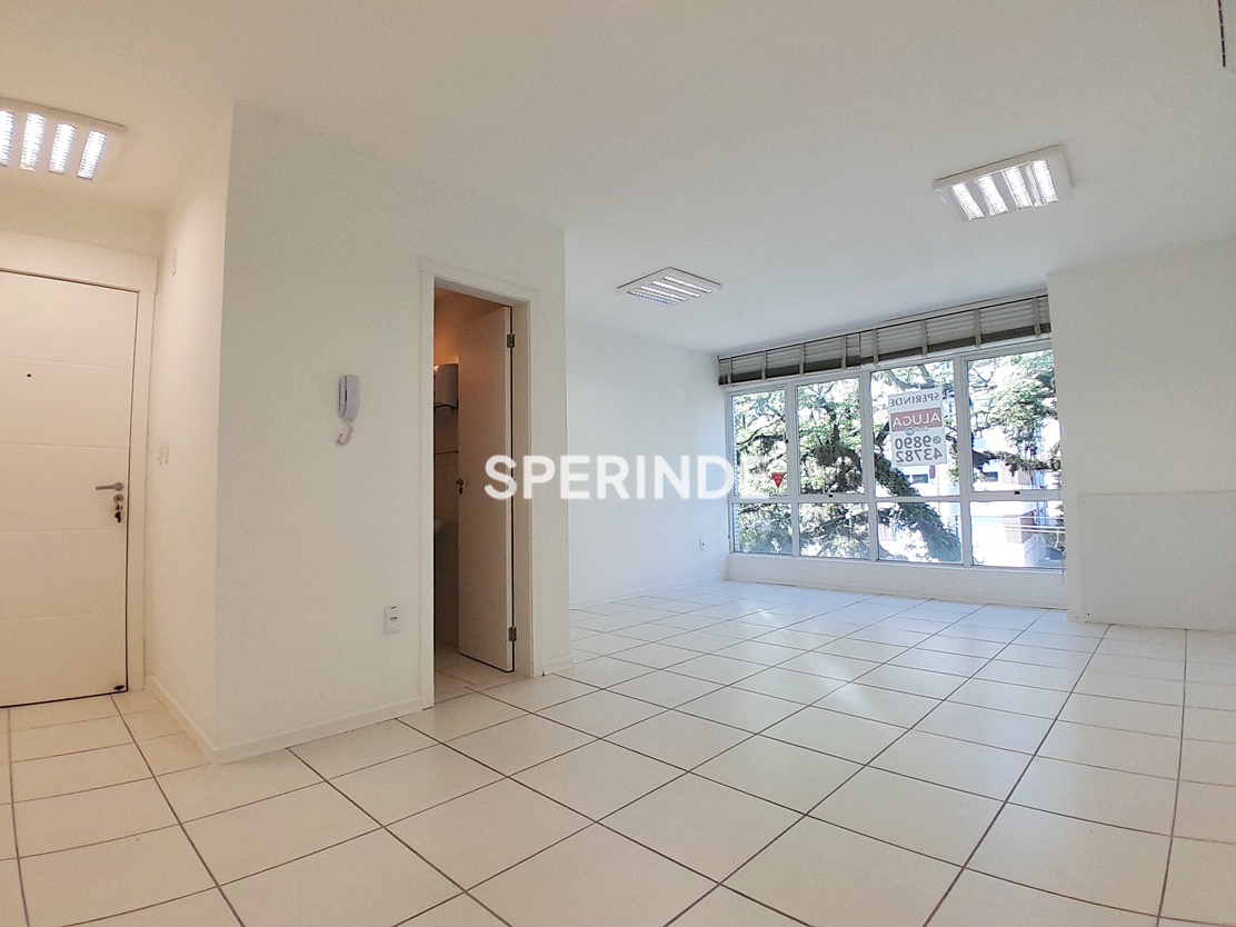 Sala para alugar com 33m², 1 vaga no bairro Petrópolis em Porto Alegre