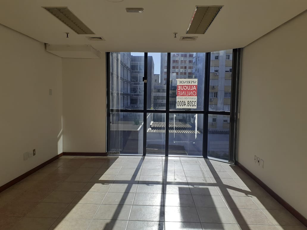 Sala para alugar com 38m², 1 vaga no bairro Mont Serrat em Porto Alegre