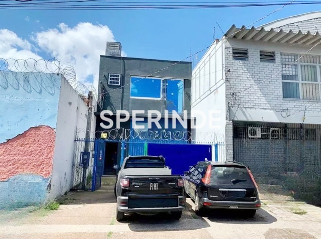 Pavilhão para alugar com 430m², 2 vagas no bairro Navegantes em Porto Alegre