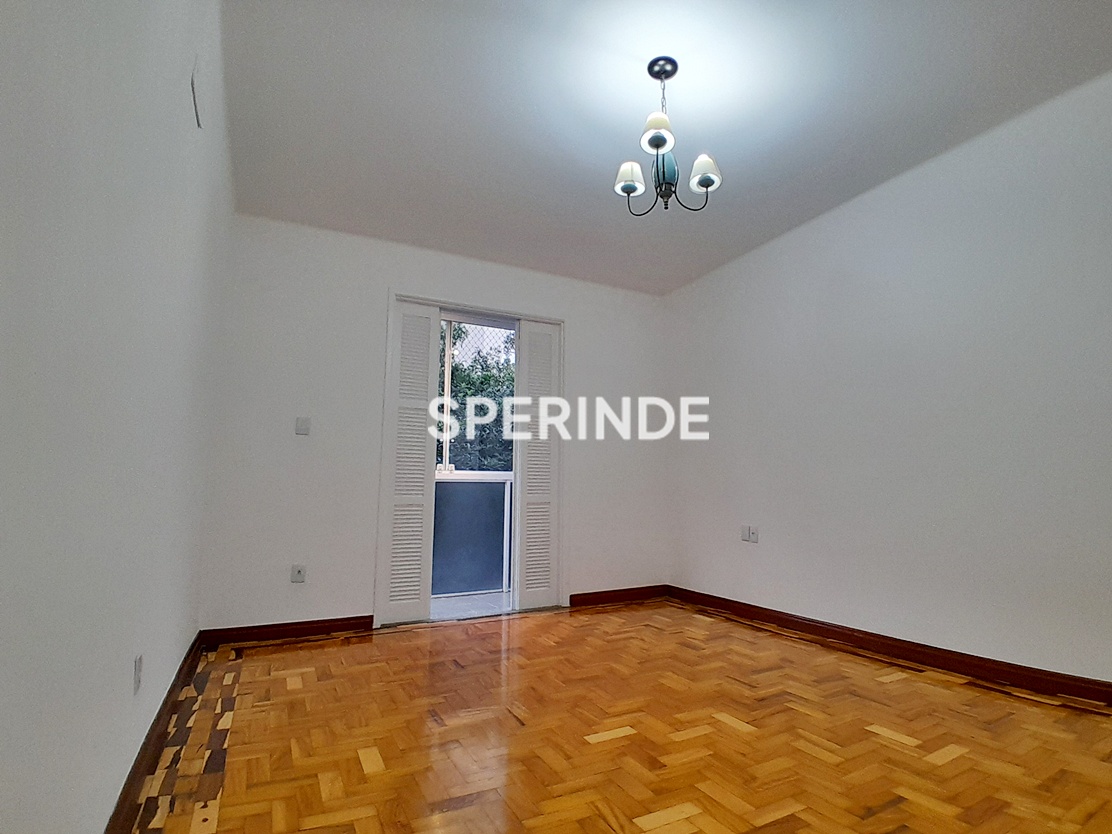 Apartamento para alugar com 62m², 2 quartos, 1 vaga no bairro Rio Branco em Porto Alegre