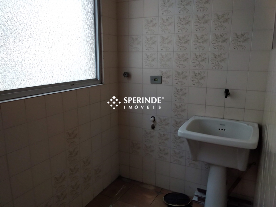 Apartamento para alugar com 48m², 2 quartos, 1 vaga no bairro Exposição em Caxias do Sul