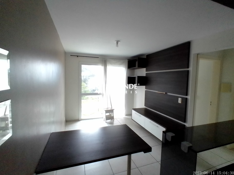 Apartamento para alugar com 48m², 2 quartos, 1 vaga no bairro Colina do Sol em Caxias do Sul