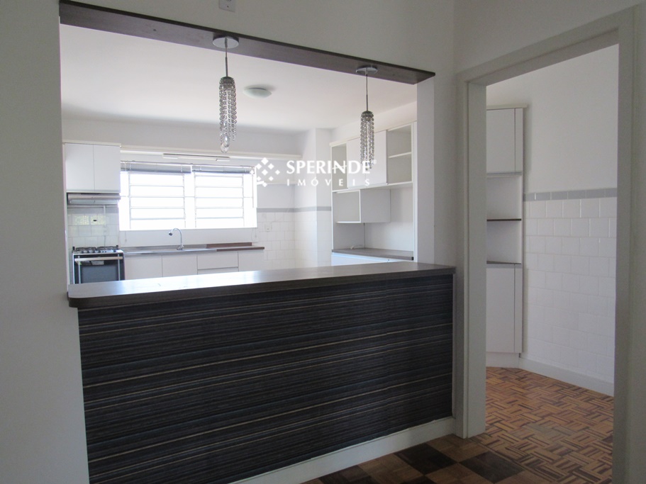 Apartamento para alugar com 110m², 3 quartos, 1 vaga no bairro Centro em Caxias do Sul