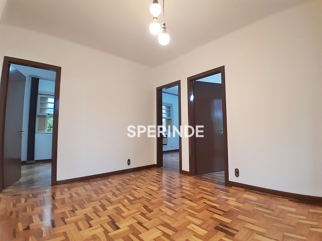 Apartamento para alugar com 96m², 3 quartos, 1 vaga no bairro Rio Branco em Porto Alegre