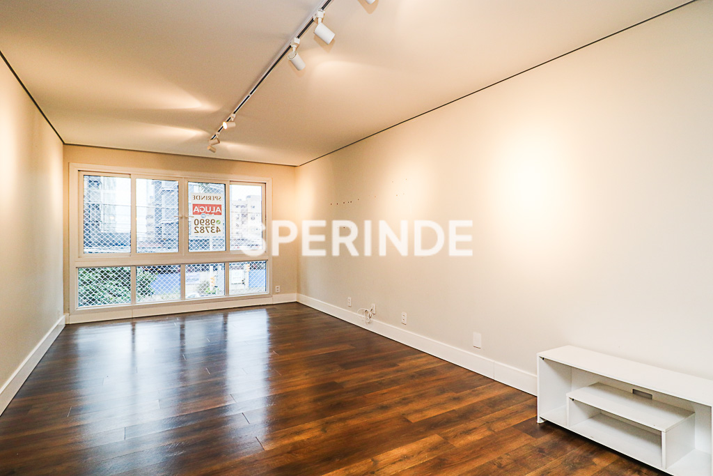 Apartamento para alugar com 124m², 3 quartos, 1 vaga no bairro Auxiliadora em Porto Alegre