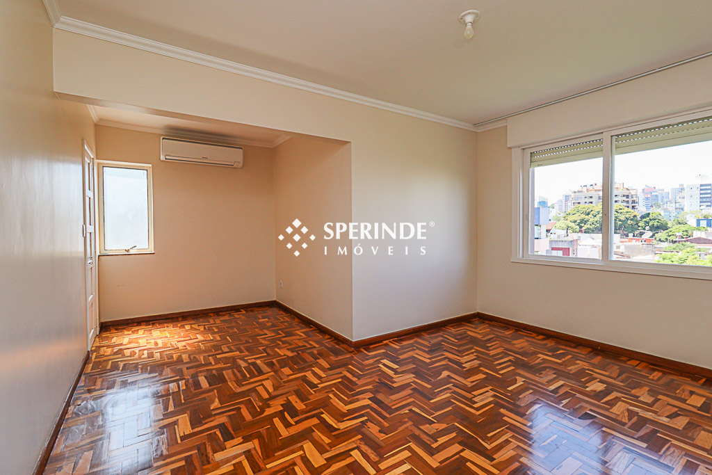 Apartamento para alugar com 76m², 2 quartos, 1 vaga no bairro Santa Cecilia em Porto Alegre