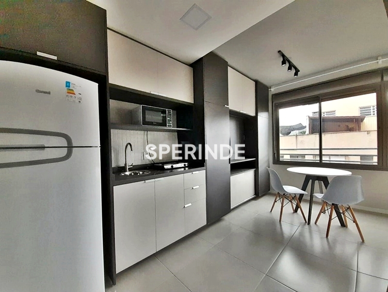 Apartamento para alugar com 27m², 1 quarto, 1 vaga no bairro Cidade Baixa em Porto Alegre