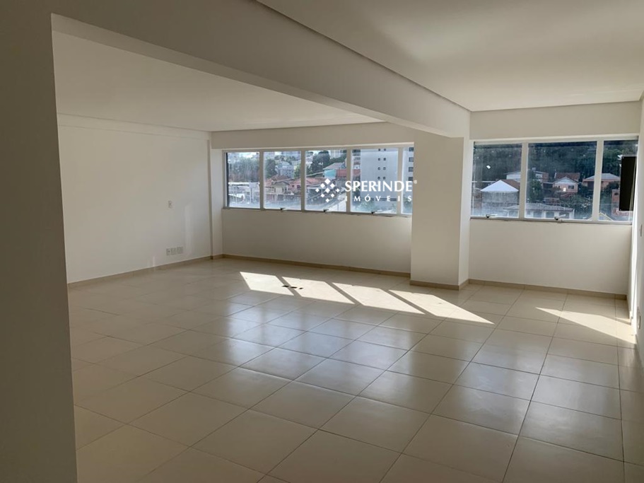 Sala para alugar com 57m², 1 vaga no bairro Cruzeiro em Caxias do Sul