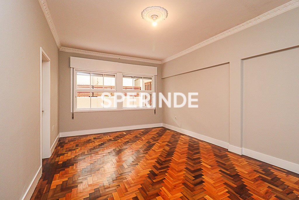 Apartamento para alugar com 91m², 2 quartos, 1 vaga no bairro Floresta em Porto Alegre