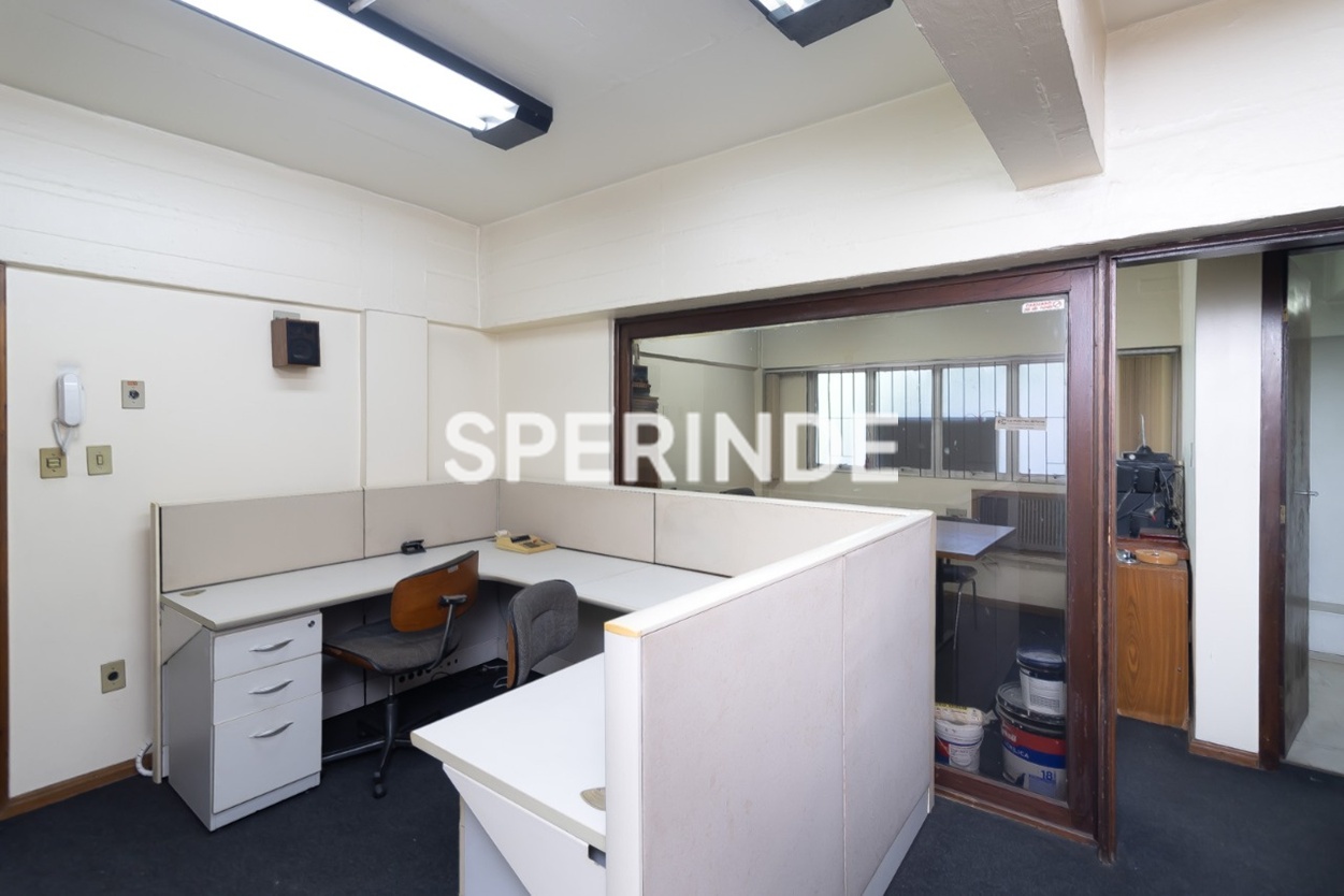 Sala para alugar com 166m², 1 vaga no bairro Mont'serrat em Porto Alegre