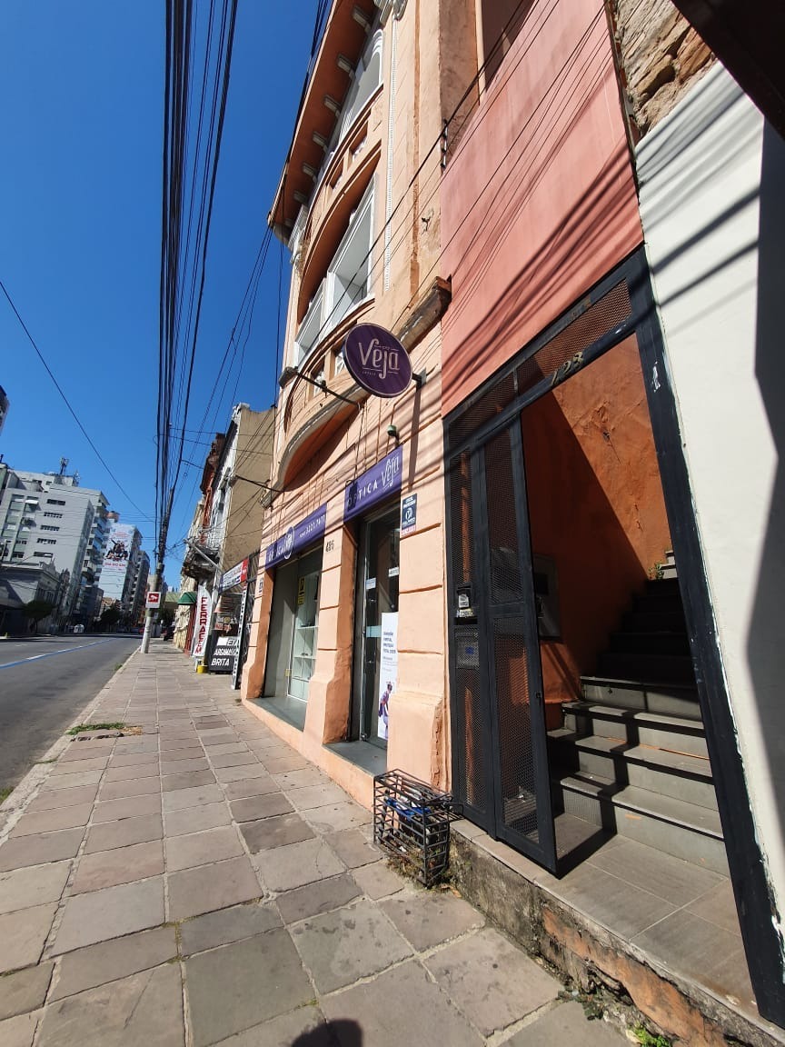 Casa Comercial para alugar com 200m², 2 quartos no bairro Independência em Porto Alegre